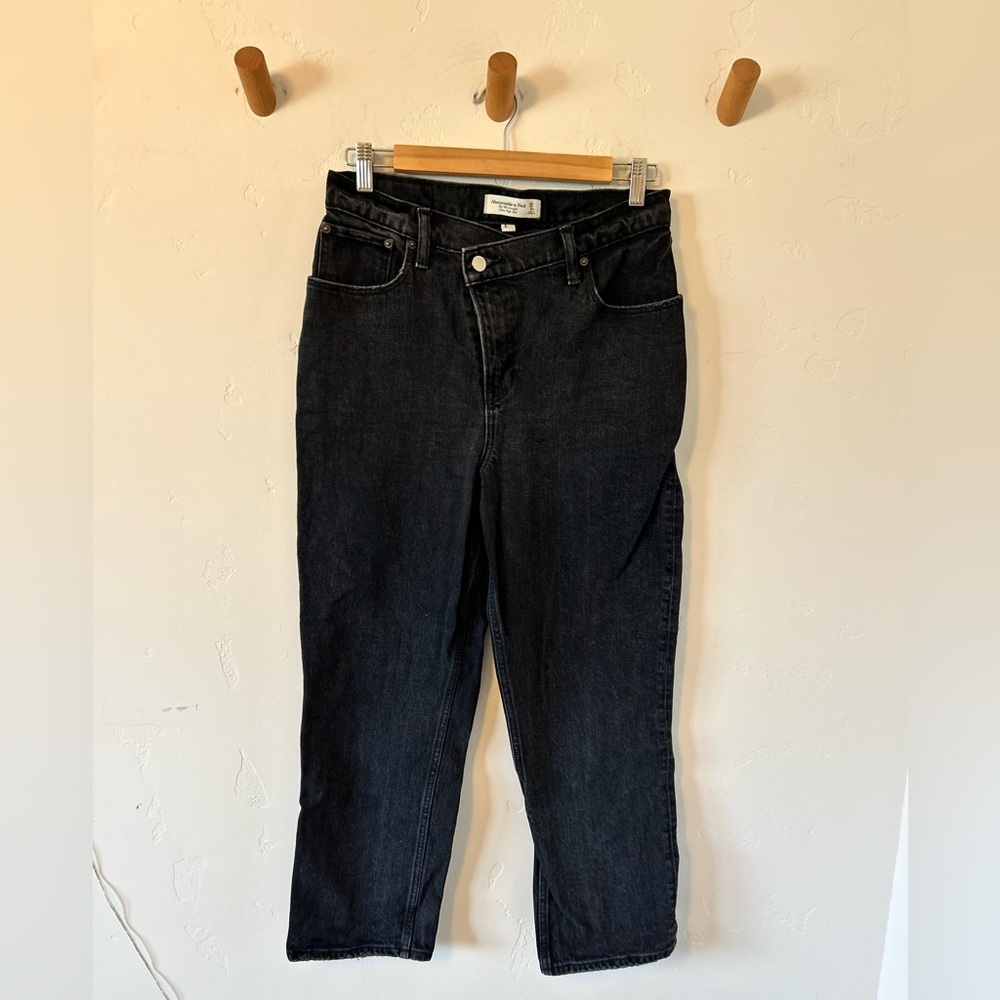 Abercrombie &Fitch '90s Straight Ultra HR Jean Curve Love Sz29/8 Crossover Black